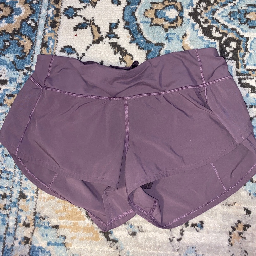 Lululemon Speed Up Shorts 2.5